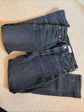Madewell Perfect Vintage Jean in Washed Black Women’s High-Rise Straight Jeans